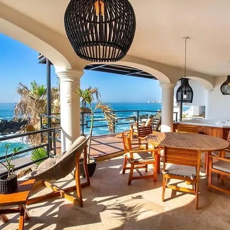 Beach Front Casa Bruma, Jacuzzi W Massage.